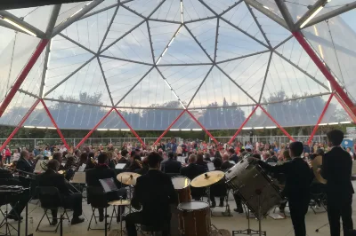 Bandas en la Granja