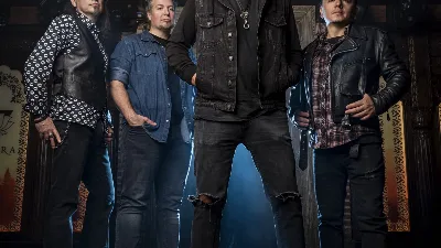EL DESVÁN + VERSADOS