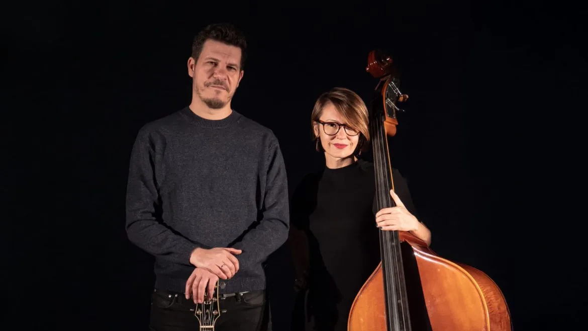 Olga Pyekur y Álex Comín presentan: Ewesé