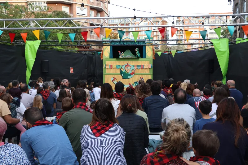 Teatro Arbolé presenta "La barraca de los títeres"