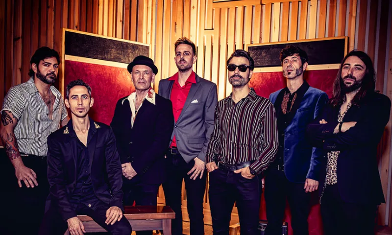 DOCTOR VELVET REVIVAL