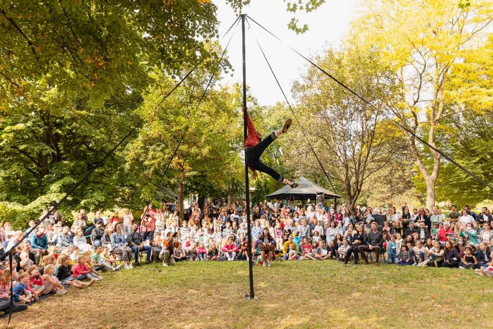Delicias de circo. Colectiv primavez.