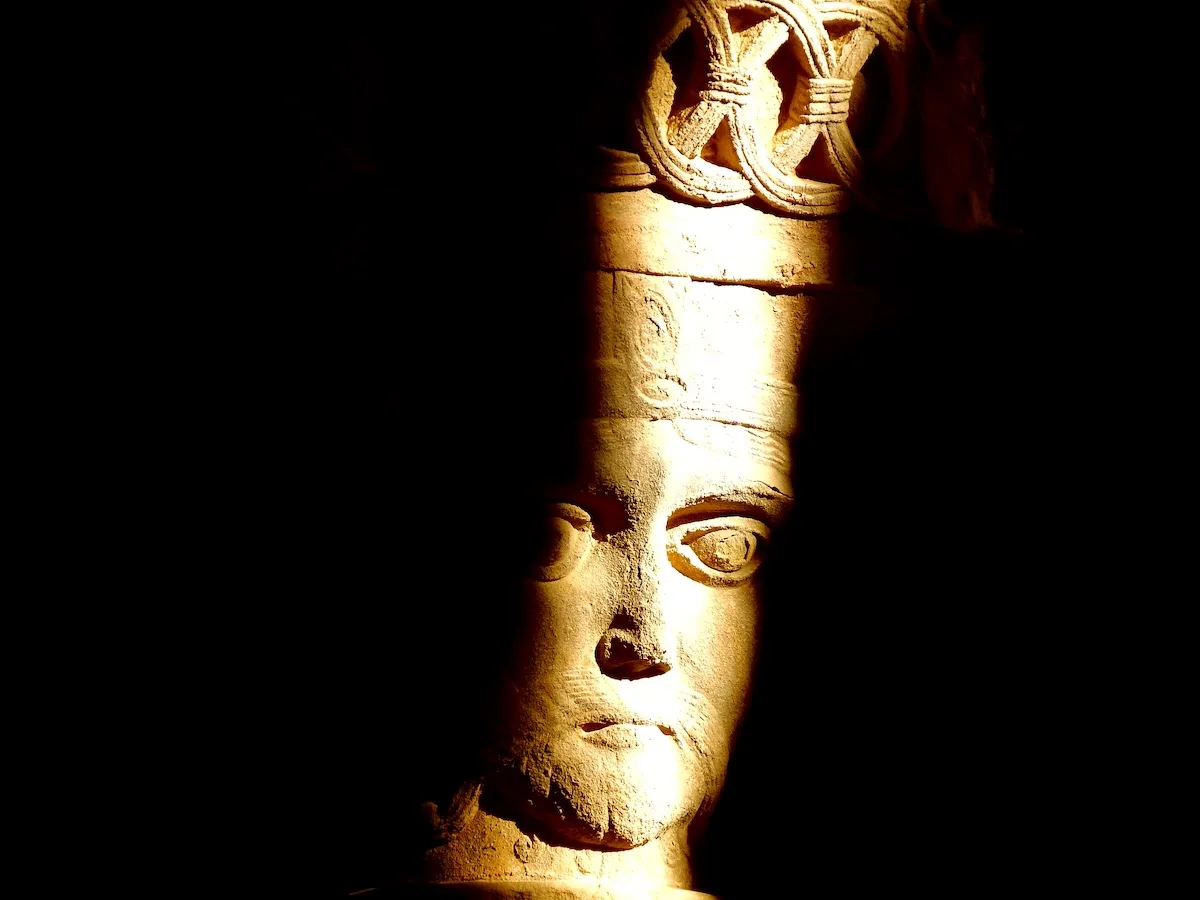 Lux Sacra. La mirada del sol: proyección y charla