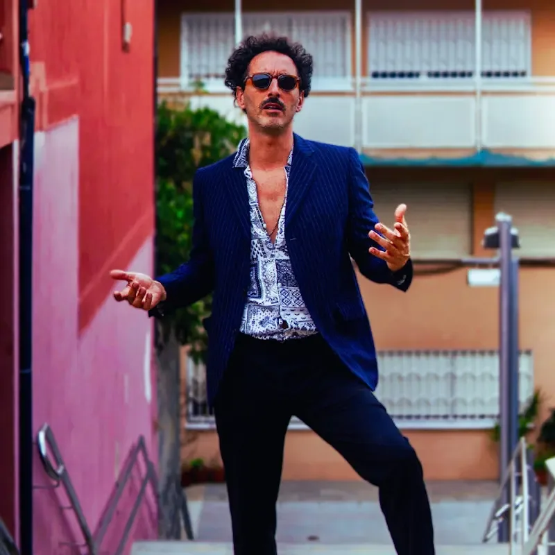 L. E. O. + Chico Jorge