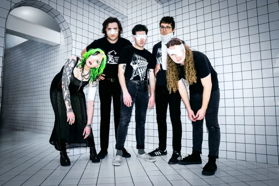 FRANKIE AND THE WITCH FINGERS