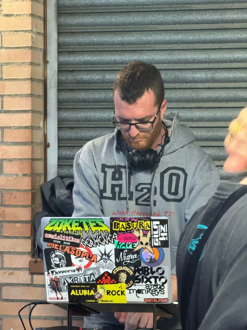 DJ Redheadz