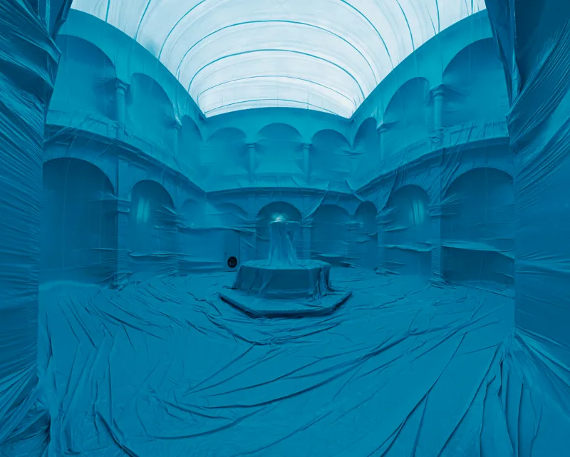 Un inflable gigante transforma el Palacio de los Torrero en una experiencia inmersiva