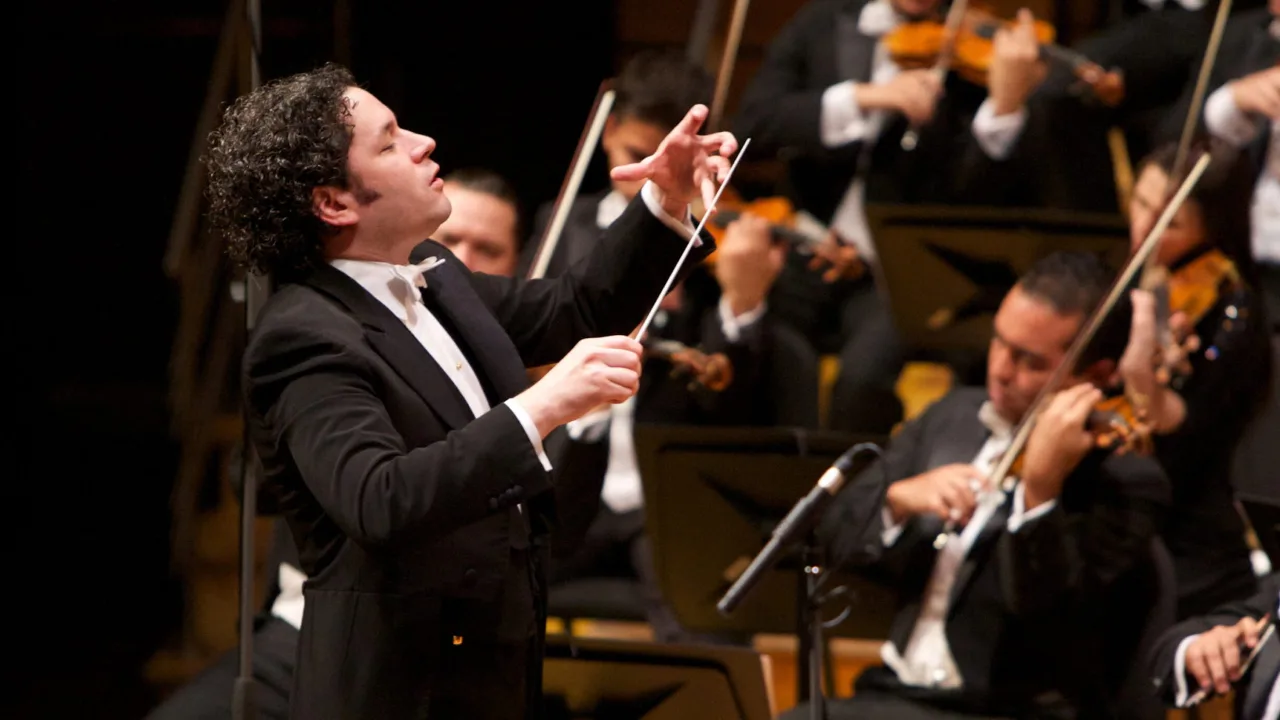 Gustavo Dudamel y la Sinfónica Nacional Juvenil de Venezuela actuarán el 1 de noviembre en Zaragoza